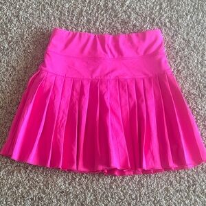 Vibrant Pink Pleated Women's Athletic Skirt